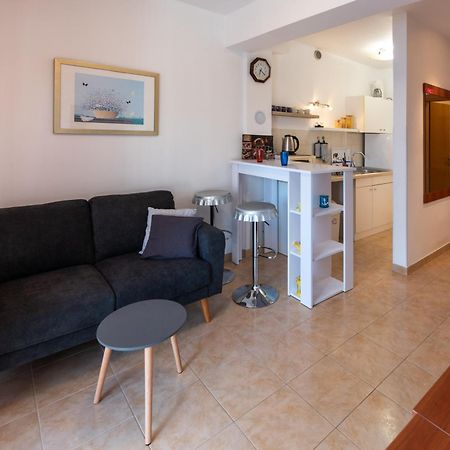 Apartment Anamaria With Seaview Petrčane Dış mekan fotoğraf