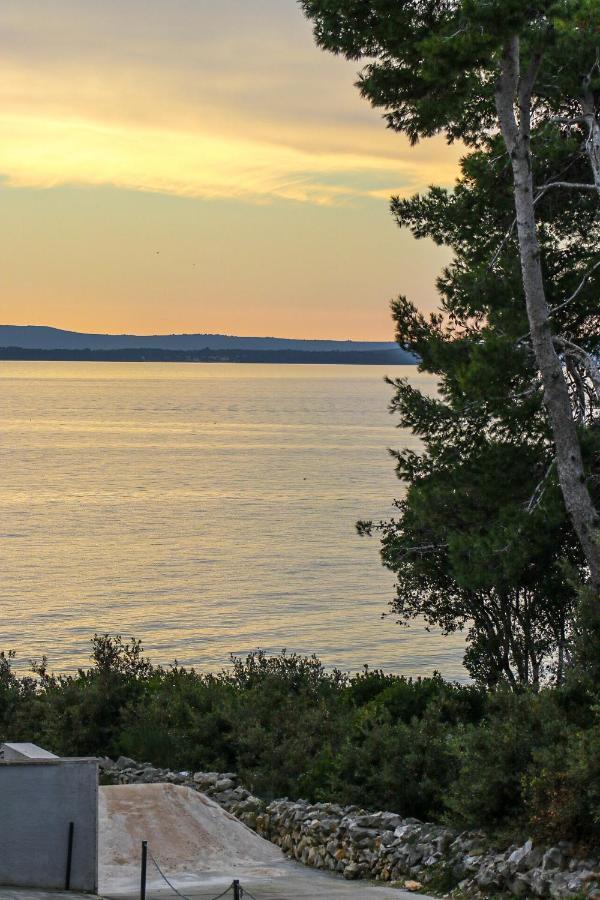 Apartment Anamaria With Seaview Petrčane Dış mekan fotoğraf