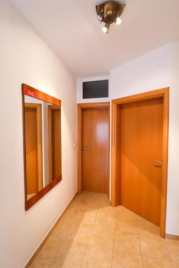 Apartment Anamaria With Seaview Petrčane Dış mekan fotoğraf