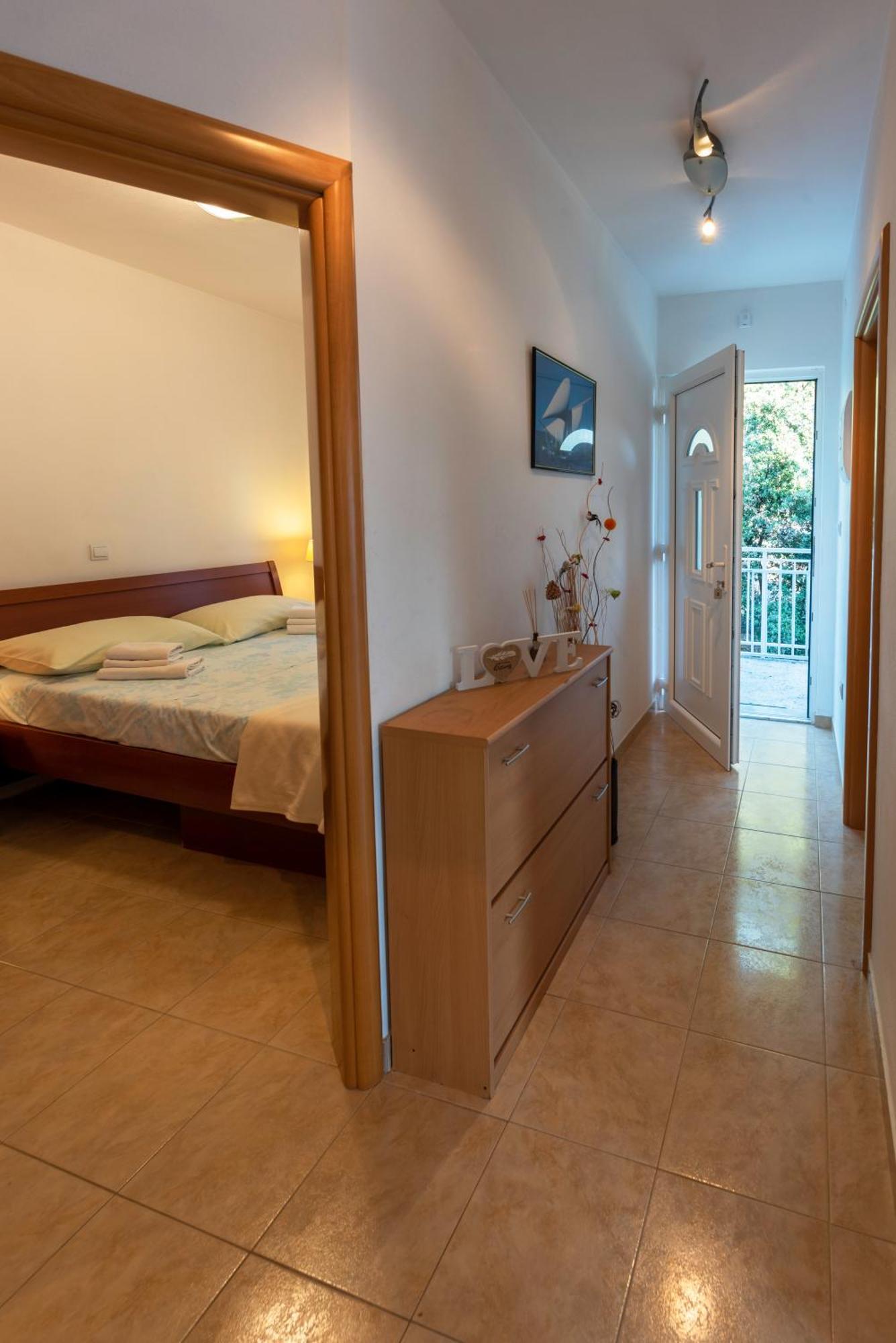 Apartment Anamaria With Seaview Petrčane Dış mekan fotoğraf