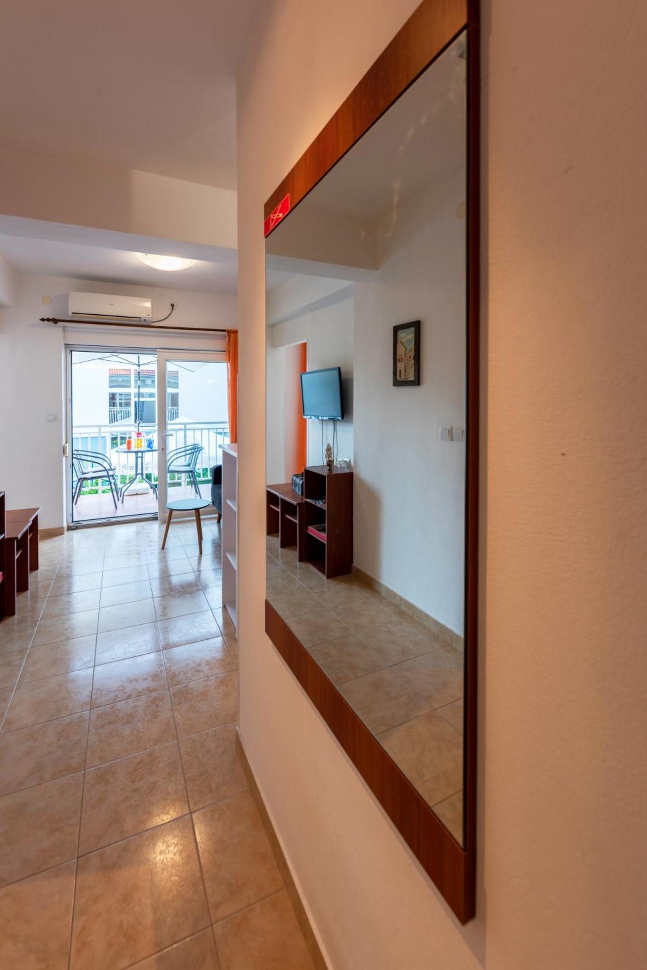 Apartment Anamaria With Seaview Petrčane Dış mekan fotoğraf