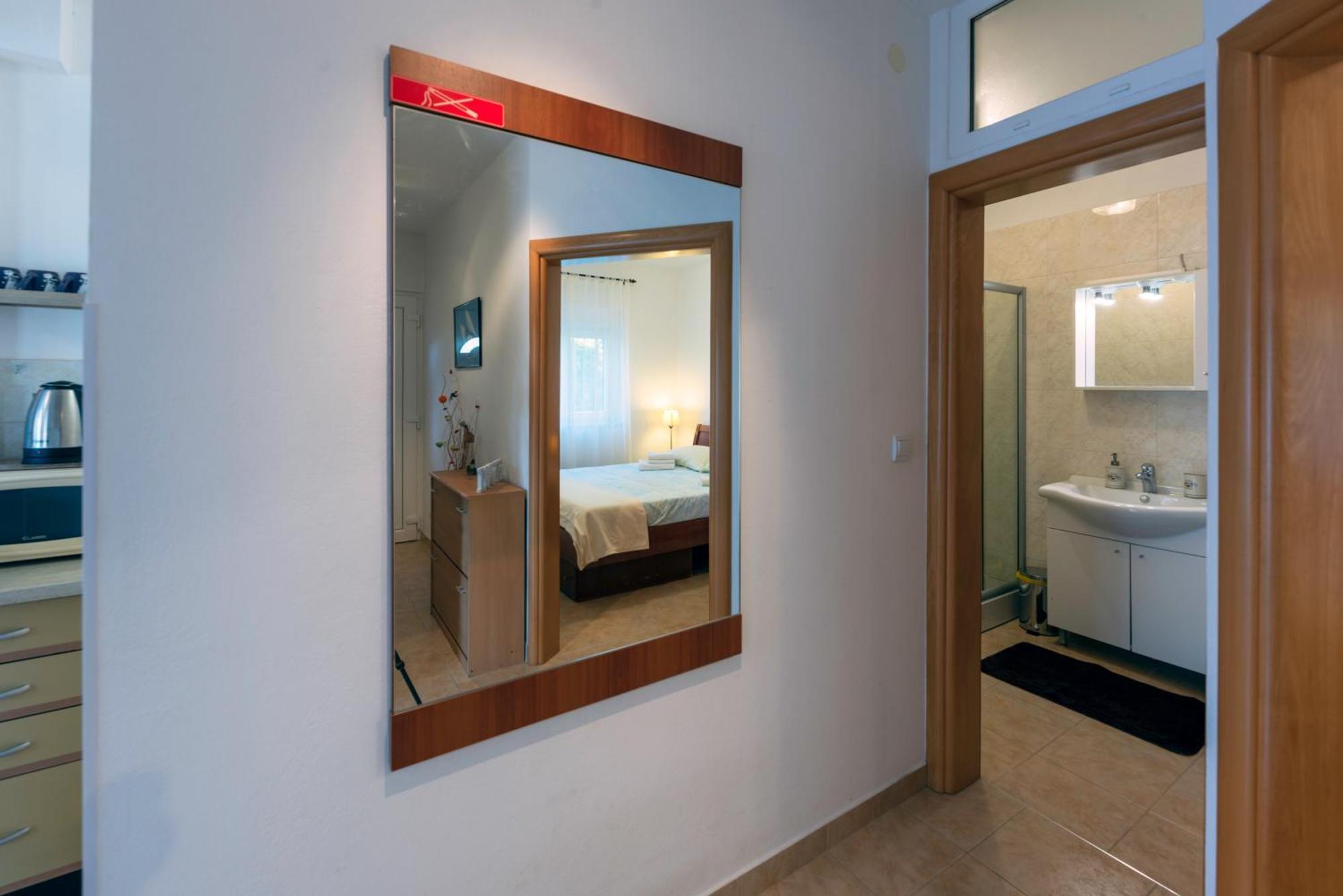 Apartment Anamaria With Seaview Petrčane Dış mekan fotoğraf