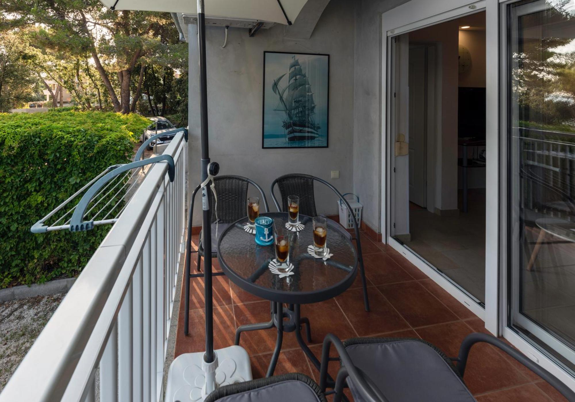 Apartment Anamaria With Seaview Petrčane Dış mekan fotoğraf
