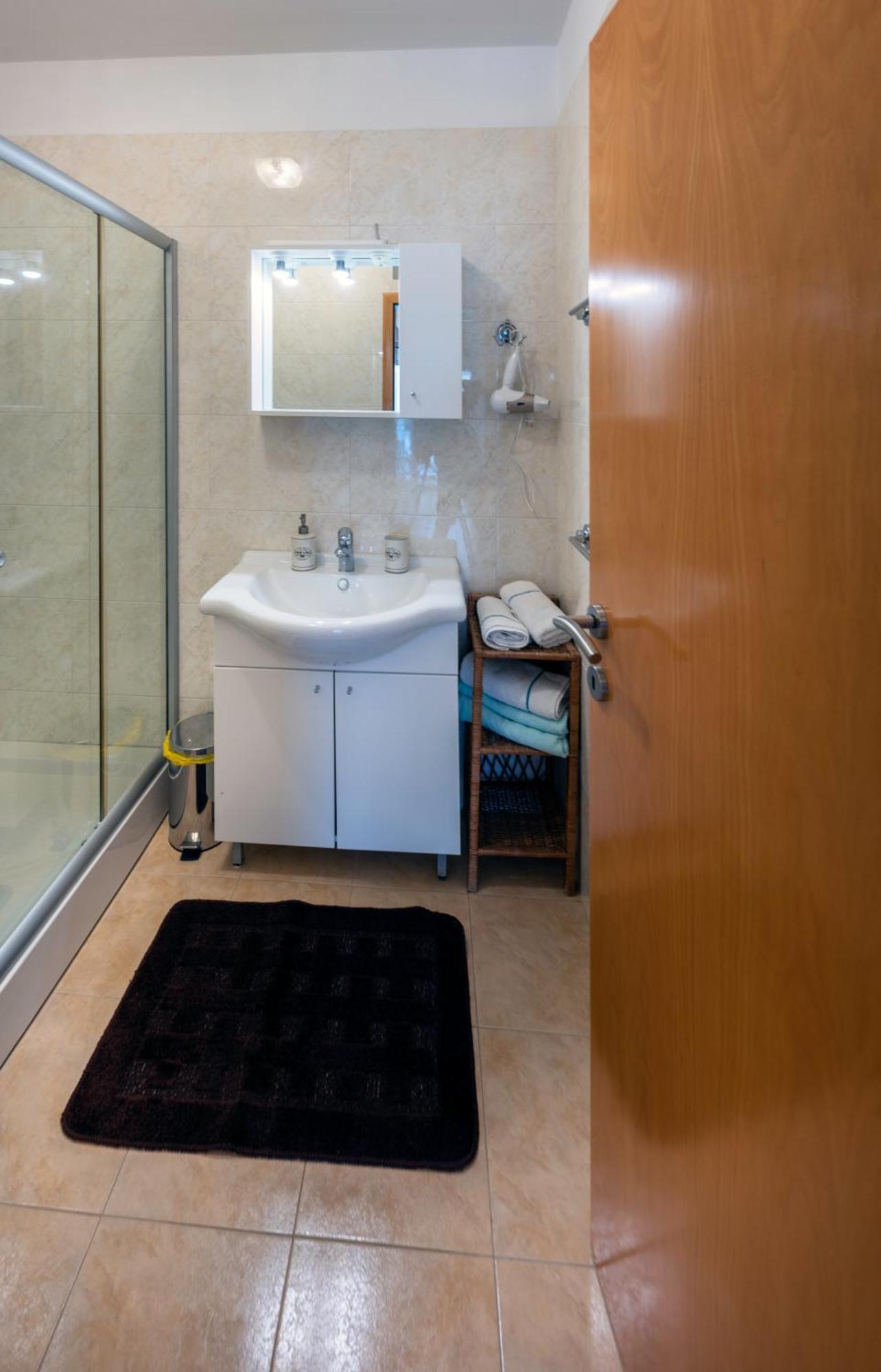Apartment Anamaria With Seaview Petrčane Dış mekan fotoğraf